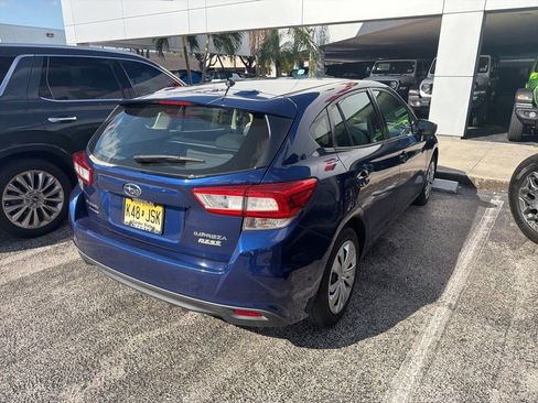 Used 2017 Subaru Impreza 2.0i image 6
