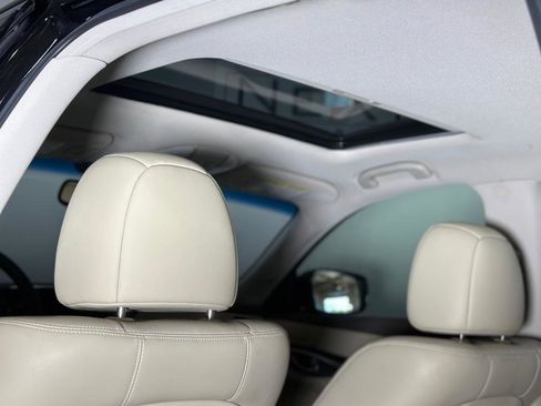 Used 2013 INFINITI M37 37x w/ Premium Pkg image 23