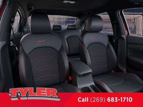 Used 2024 Kia Forte GT image 17