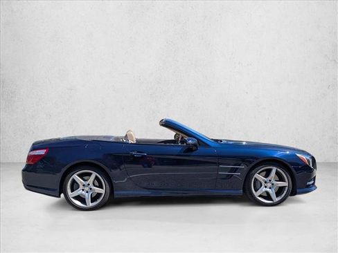 Used 2013 Mercedes-Benz SL 550 image 4