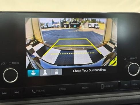 Used 2023 Honda Accord LX image 37