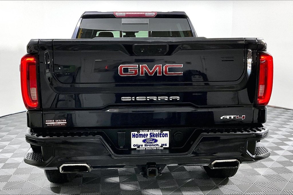 Used 2022 GMC Sierra 1500 AT4 w/ AT4 Premium Package AWD/4WD image 4