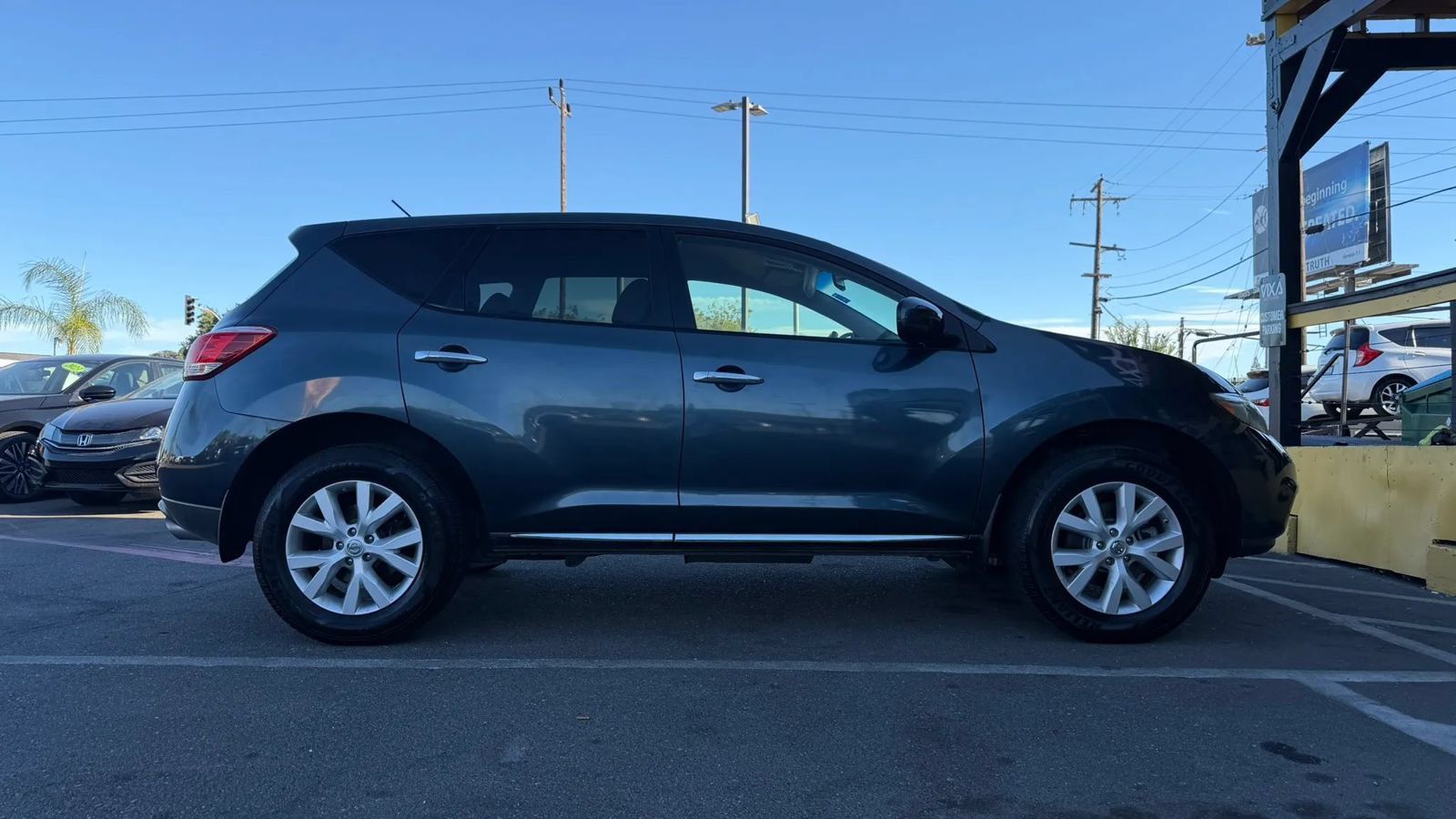 Used 2013 Nissan Murano S FWD image 4