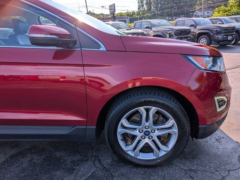 Used 2018 Ford Edge Titanium w/ Cold Weather Package AWD/4WD image 10