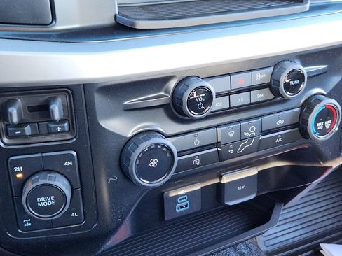 New 2026 Ford F250 XL w/ XL Chrome Package AWD/4WD image 25