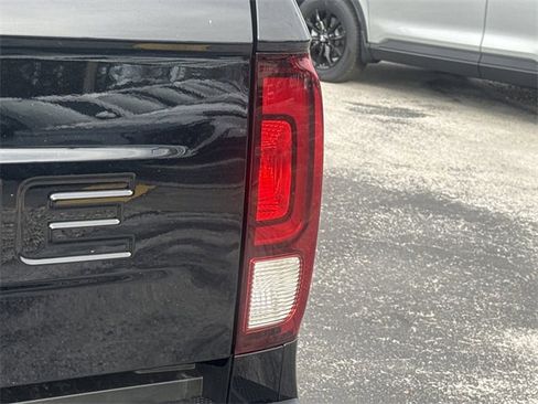 New 2026 Honda Ridgeline Black Edition image 11