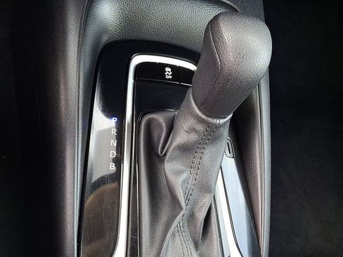 Used 2024 Toyota Corolla LE image 27