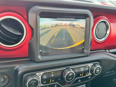 Used 2022 Jeep Wrangler Rubicon w/ Steel Bumper Group AWD/4WD image 30