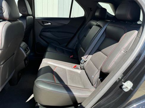 Used 2022 Chevrolet Equinox RS w/ RS Leather Package FWD image 12