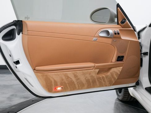 Used 2010 Porsche Cayman S image 24