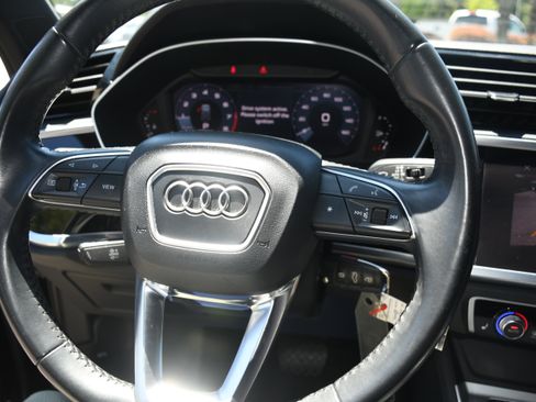 Used 2020 Audi Q3 2.0T Premium AWD/4WD image 12