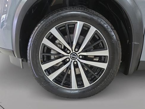 Used 2025 Nissan Pathfinder Platinum w/ Cargo Package AWD/4WD image 8