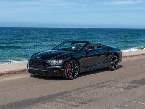 Used 2024 Bentley Continental GT S image 1