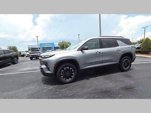 New 2026 Chevrolet Traverse Z71 w/ Driver Confidence Package AWD/4WD image 25