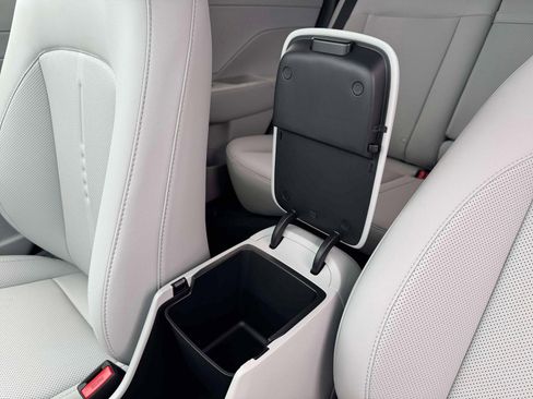 New 2026 Hyundai Kona SEL Premium image 11