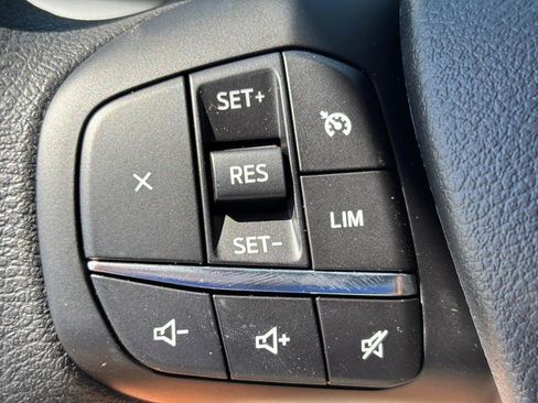 New 2025 Ford E-Transit 148 Medium Roof image 8