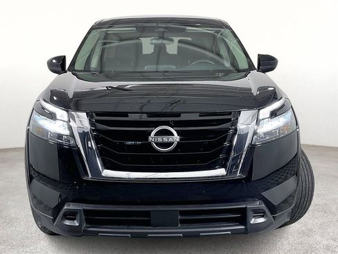 Used 2024 Nissan Pathfinder S image 5