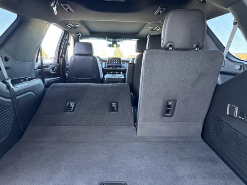 Used 2022 Chevrolet Tahoe Z71 w/ Luxury Package image 24