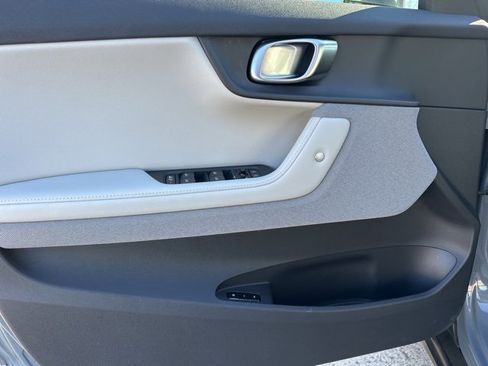 Used 2023 Polestar Polestar 2 w/ Pilot Pack image 14