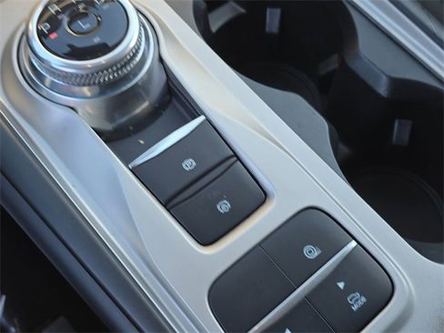 Used 2023 Ford Explorer XLT image 26