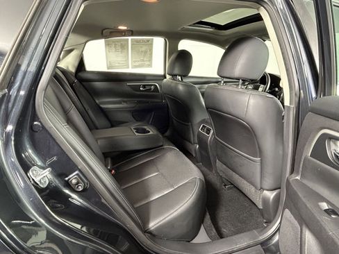 Used 2016 Nissan Altima 2.5 SL w/ Moonroof Package image 25