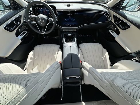 New 2026 Mercedes-Benz E 450 4MATIC Sedan image 27