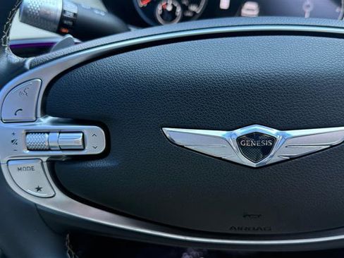 Used 2022 Genesis GV70 2.5T w/ Advanced Package image 31