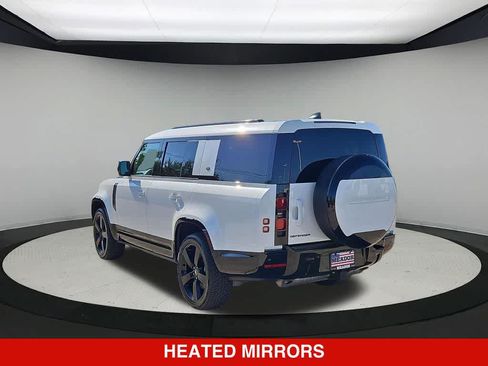 Used 2024 Land Rover Defender 130 X-Dynamic SE AWD/4WD image 4