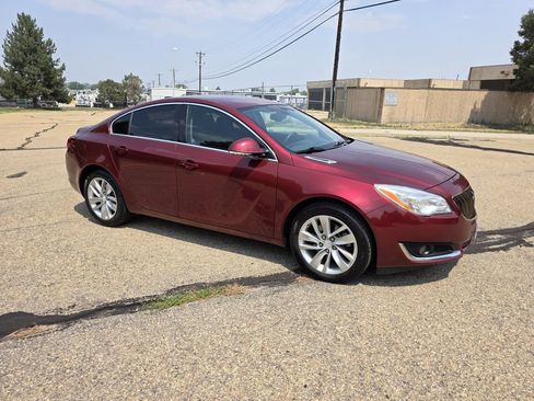 Used 2016 Buick Regal Premium AWD/4WD image 10