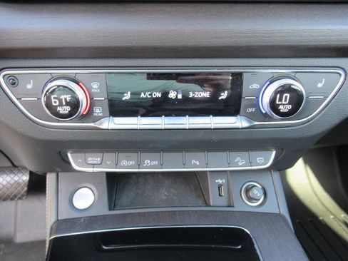 Used 2021 Audi Q5 2.0T Premium Plus w/ Premium Plus Package image 25