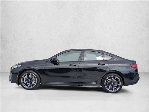 Used 2026 BMW 228i w/ Premium Package FWD image 9