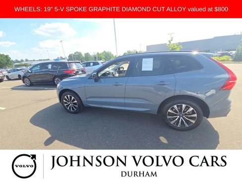 Used 2024 Volvo XC60 B5 Core w/ Climate Package AWD/4WD image 1