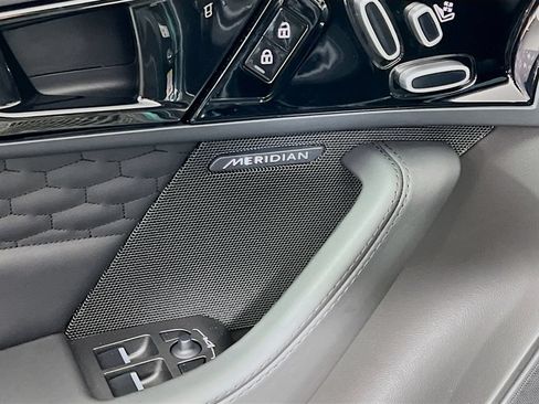 Used 2024 Jaguar F-TYPE R AWD/4WD image 19