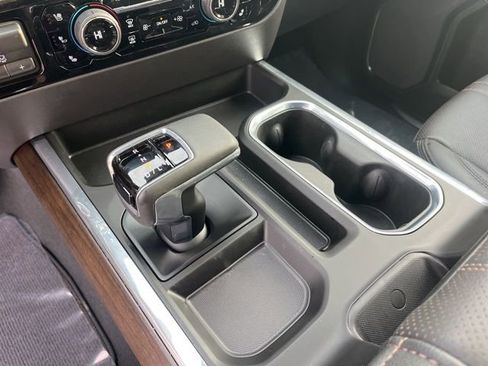 Used 2025 Chevrolet Silverado 1500 High Country image 34