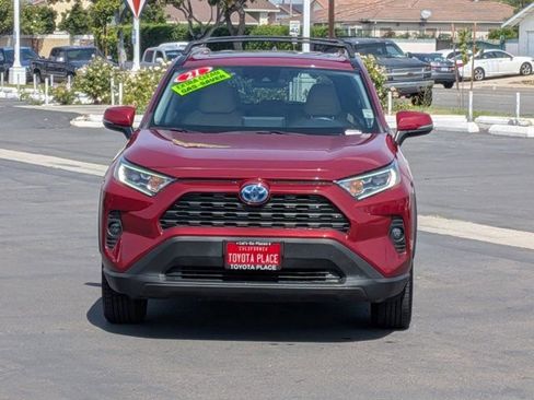 Used 2021 Toyota RAV4 XLE Premium AWD/4WD image 2