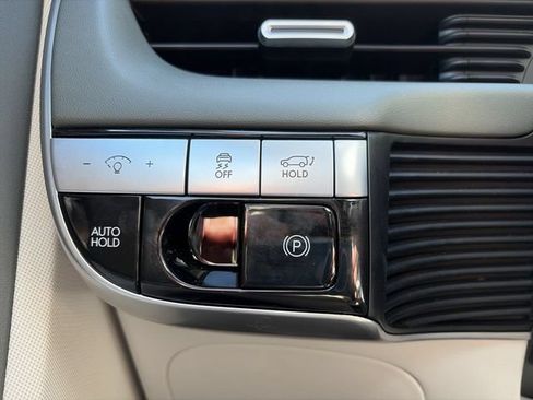 Used 2023 Hyundai Ioniq 5 SEL w/ Cargo Package AWD/4WD image 18
