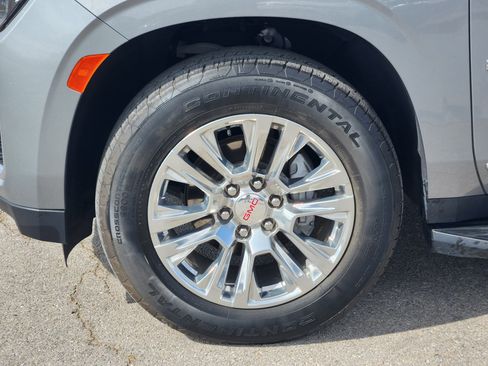 Used 2023 GMC Yukon Denali AWD/4WD image 10