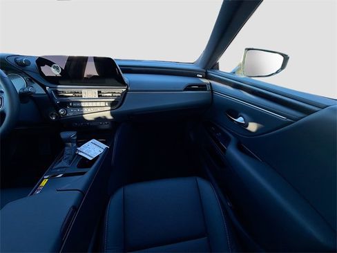New 2025 Lexus ES 350 w/ Premium Package image 18