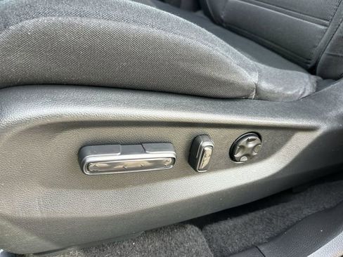 Used 2019 Honda CR-V EX image 19