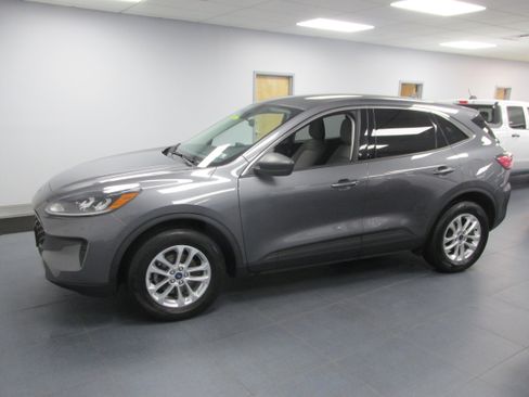 Used 2022 Ford Escape SE w/ Cold Weather Package AWD/4WD image 8