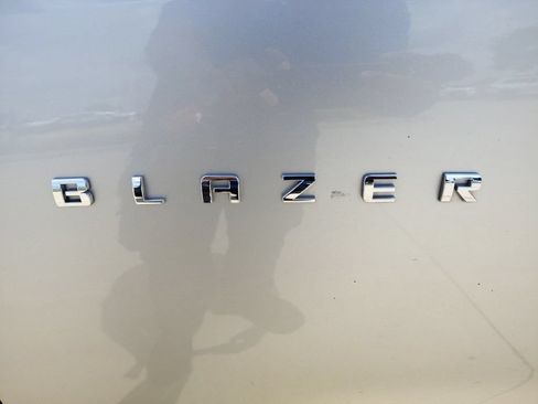 Used 2022 Chevrolet Blazer LT AWD/4WD image 10