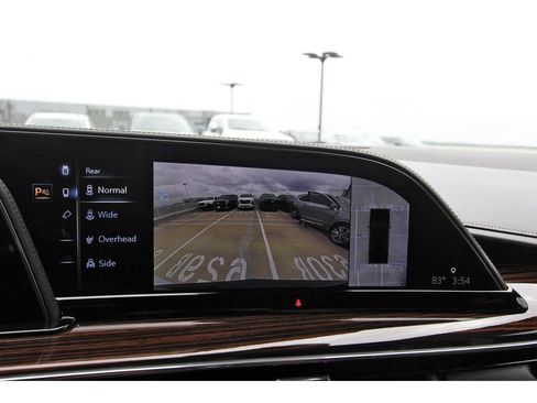 Used 2023 Cadillac Escalade Premium Luxury AWD/4WD image 23