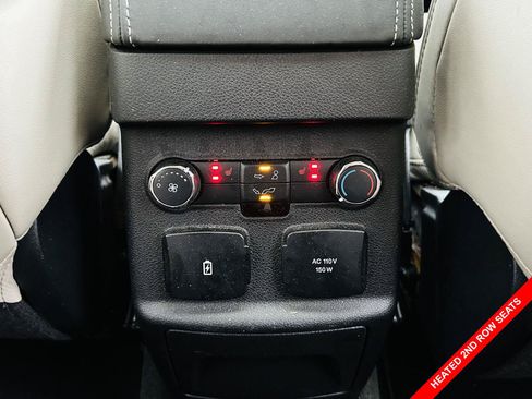 Used 2017 Ford Explorer Platinum AWD/4WD image 9