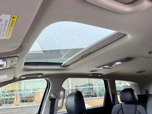 Used 2021 Kia Telluride S image 28