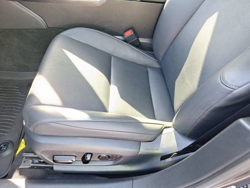 Used 2022 Lexus ES 350 w/ Premium Package FWD image 15