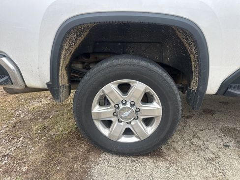 Used 2020 Chevrolet Silverado 2500 LTZ w/ LTZ Convenience Package image 9