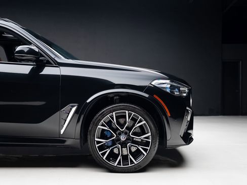 Used 2022 BMW X5 M w/ Executive Package AWD/4WD image 40