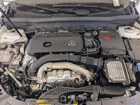 New 2026 Mercedes-Benz GLB 250 4MATIC image 18