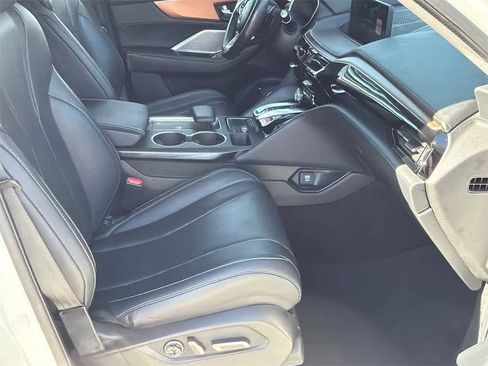 Used 2022 Acura MDX SH-AWD w/ Technology Package image 12