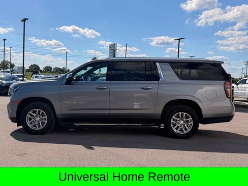 Used 2023 Chevrolet Suburban LT AWD/4WD image 10